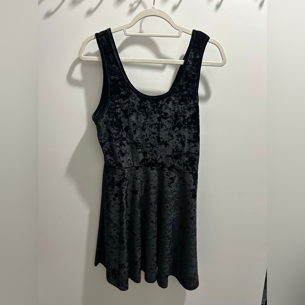 Topshop black crushed velvet skater dress size 8